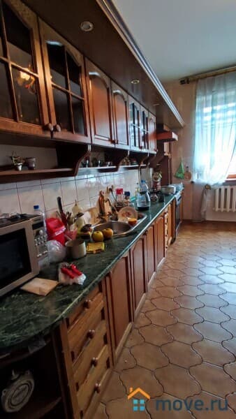 дом, 226 м², 6 соток