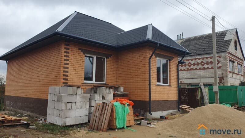 дом, 90 м²