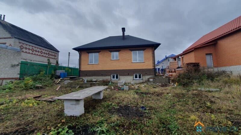 дом, 90 м²
