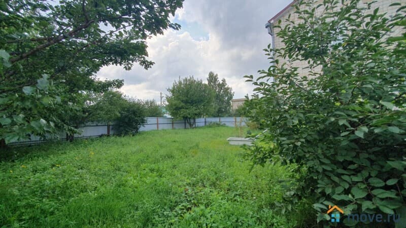 дом, 280 м², 9 соток