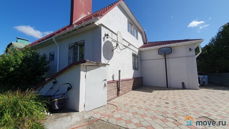 дом, 245 м², 14 соток