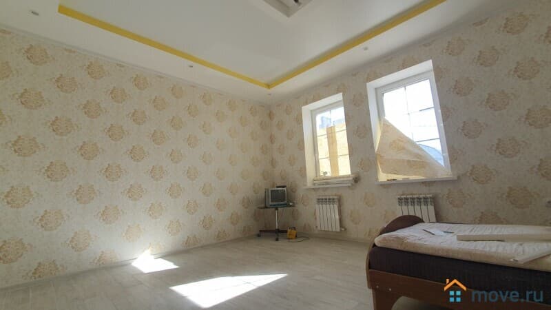 дом, 170 м², 10 соток