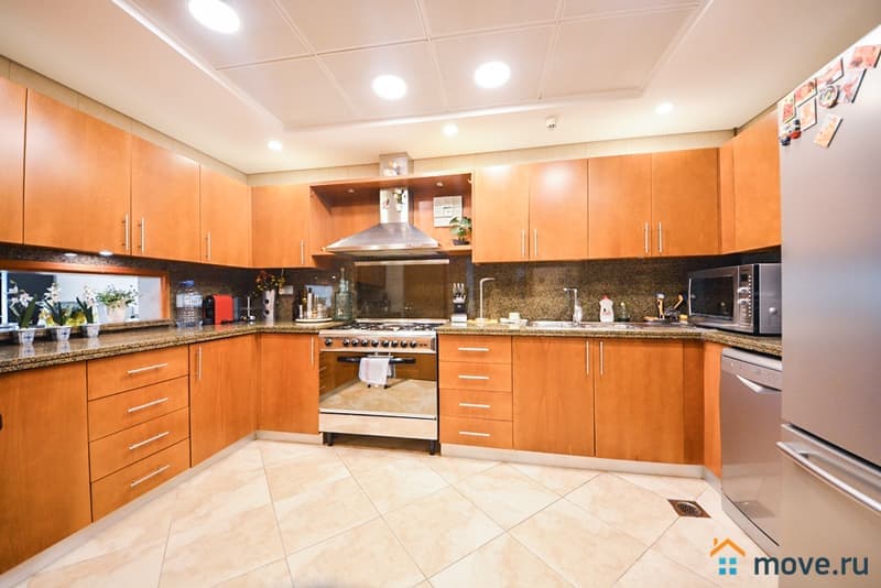3-комн. апартаменты, 207 м²