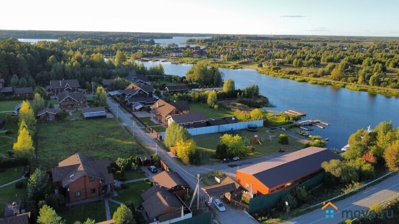 дом, 220 м², 13 соток