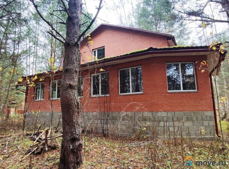 дом, 193 м², 15 соток