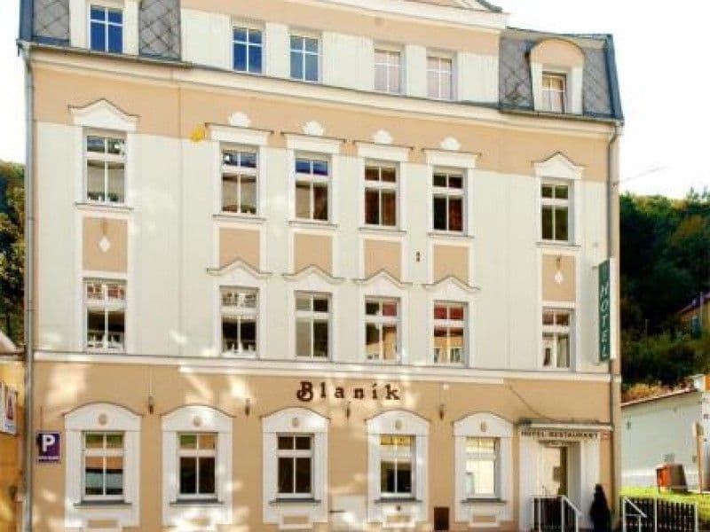 коммерческая недвижимость, 930 м²