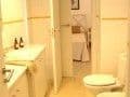 Продам трехкомнатную квартиру, 69 м², этаж 2 из 4. Фото 3