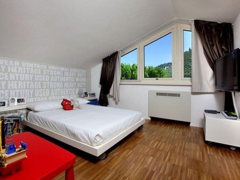 вилла, 370 м², 25 соток