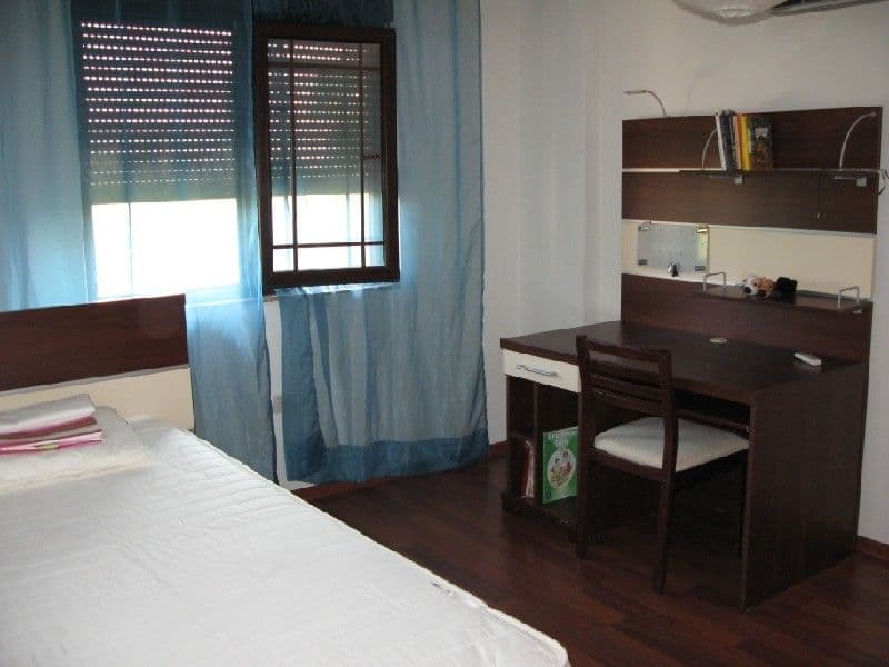 дом, 170 м², 6 соток