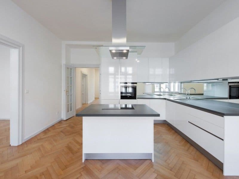 3-комн. квартира, 82 м²