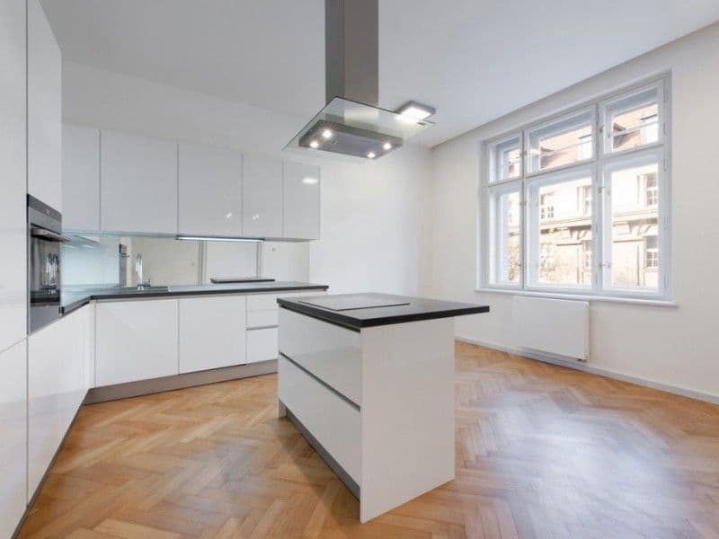3-комн. квартира, 82 м²