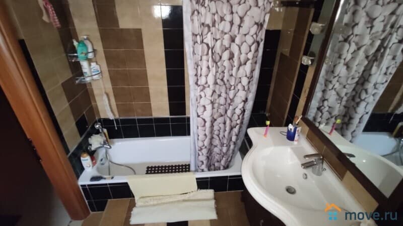 4-комн. квартира, 130 м²
