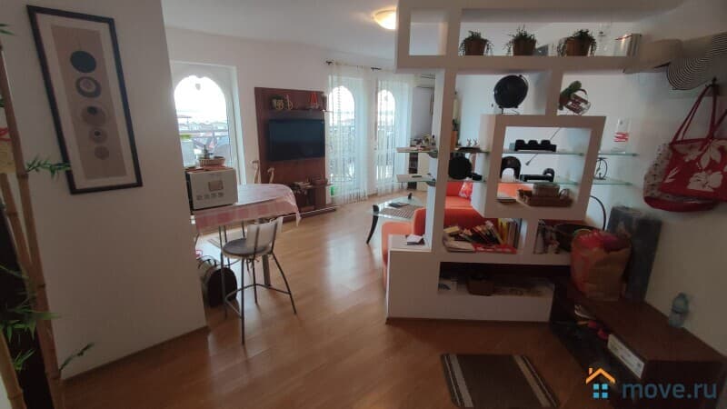 2-комн. квартира, 100 м²