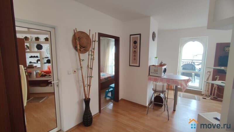 2-комн. квартира, 100 м²