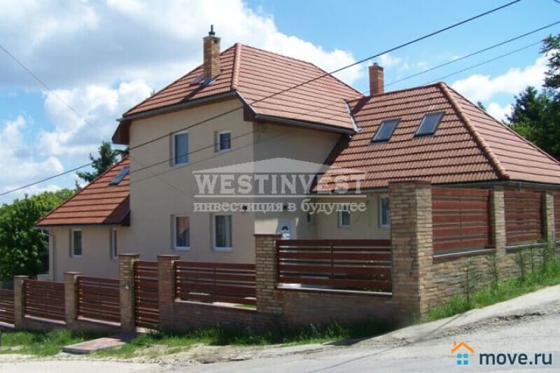 дом, 454 м², 9 соток