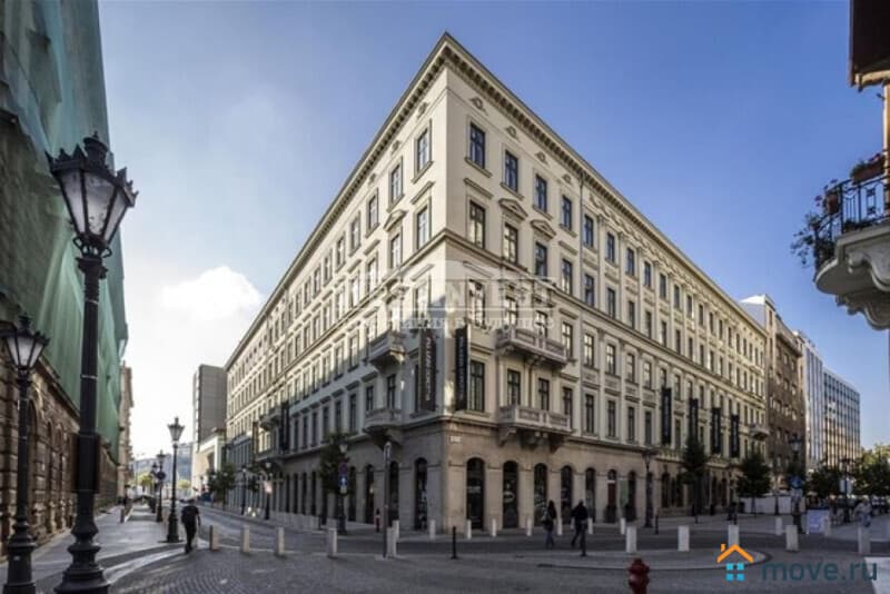 3-комн. квартира, 233 м²