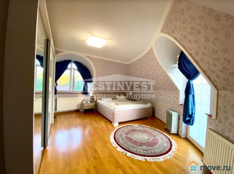 вилла, 300 м², 6 соток