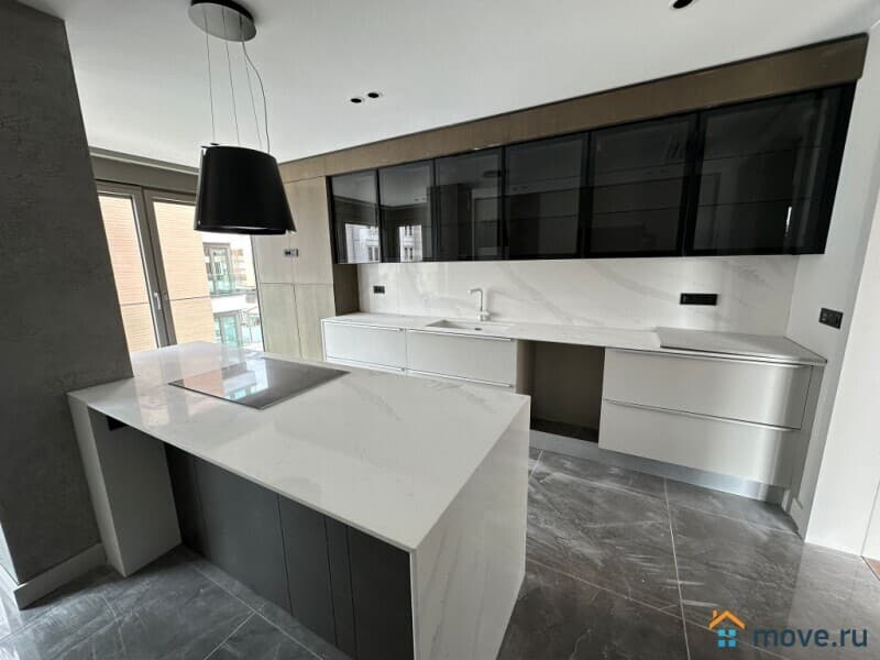 4-комн. квартира, 180 м²
