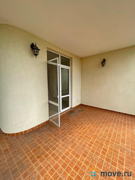 дом, 550 м², 9 соток