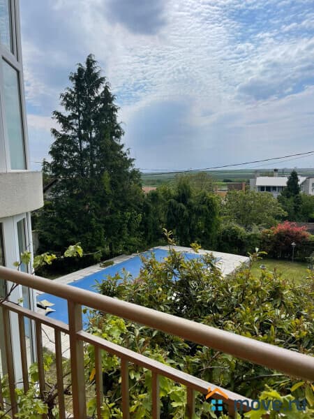 дом, 550 м², 9 соток