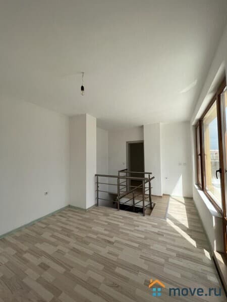 3-комн. квартира, 175 м²