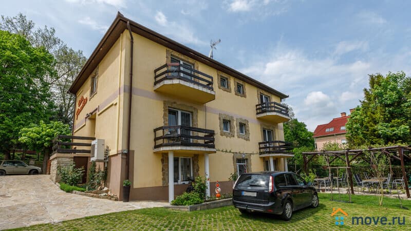 гостиница, 370 м²