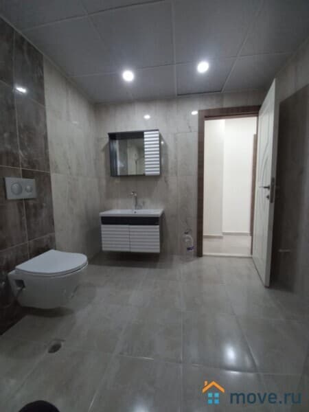 3-комн. квартира, 135 м²