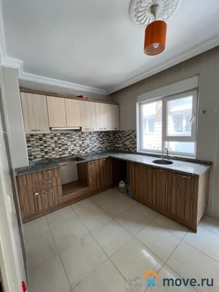 3-комн. квартира, 145 м²