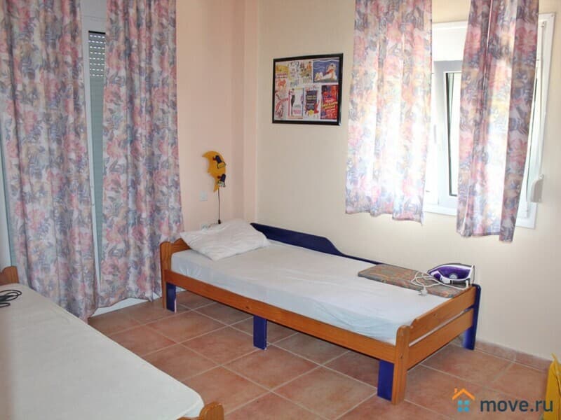 коттедж, 240 м², 6 соток