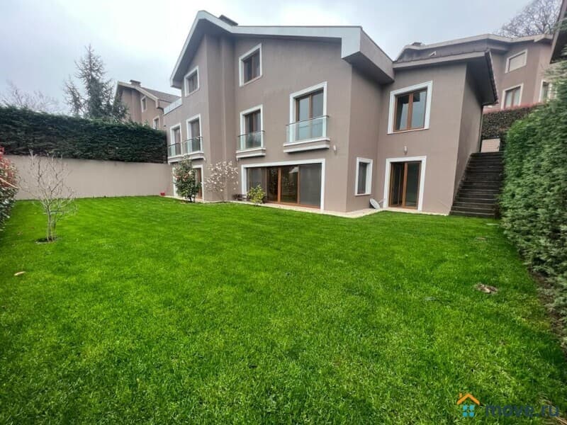 вилла, 450 м², 15 соток