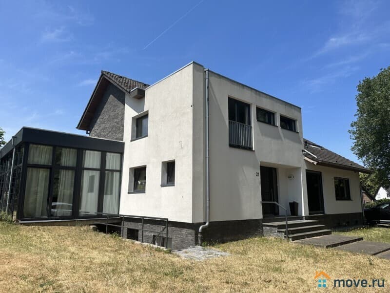 дом, 450 м², 9 соток