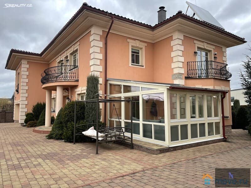 вилла, 260 м², 8 соток