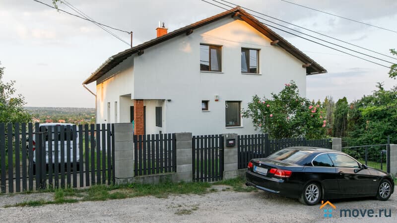 дом, 255 м², 10 соток