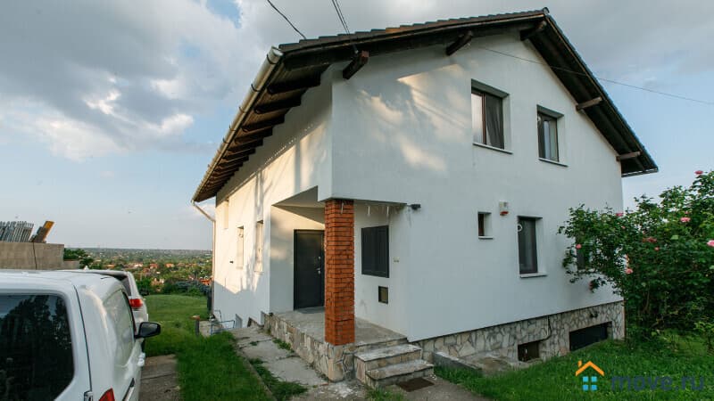 дом, 255 м², 10 соток