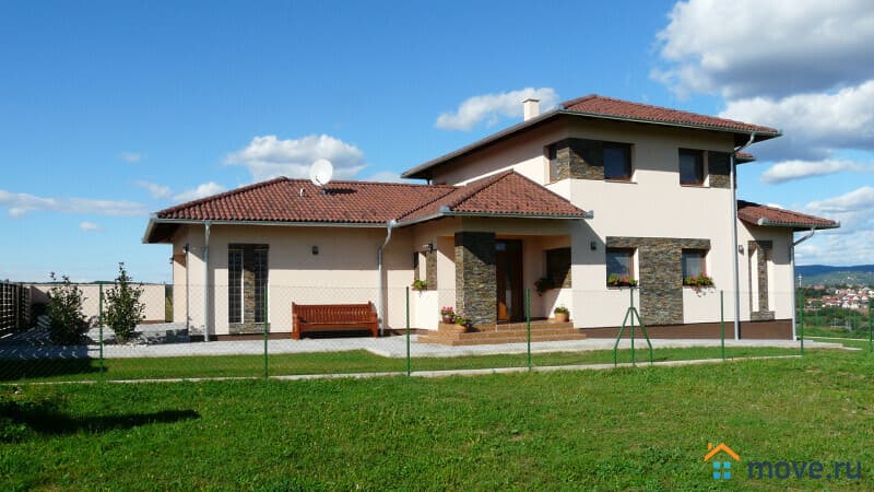 дом, 176 м², 8 соток