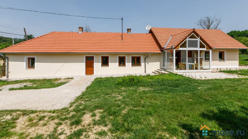 дом, 130 м², 37 соток