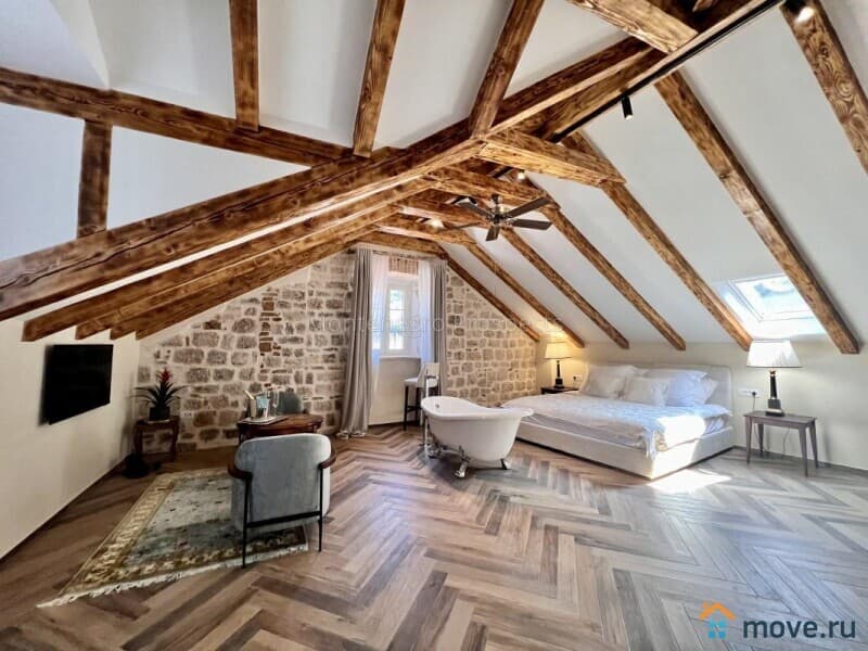 гостиница, 323 м²