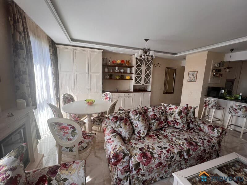 4-комн. квартира, 216 м²