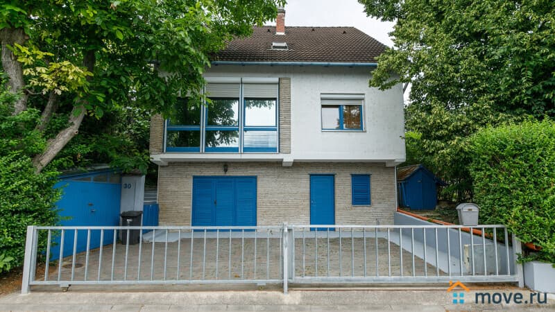 дом, 190 м², 6 соток