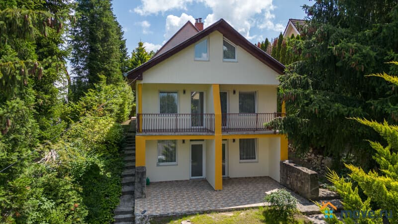 дом, 250 м², 7 соток