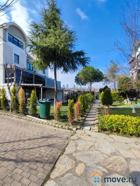 вилла, 250 м², 10 соток