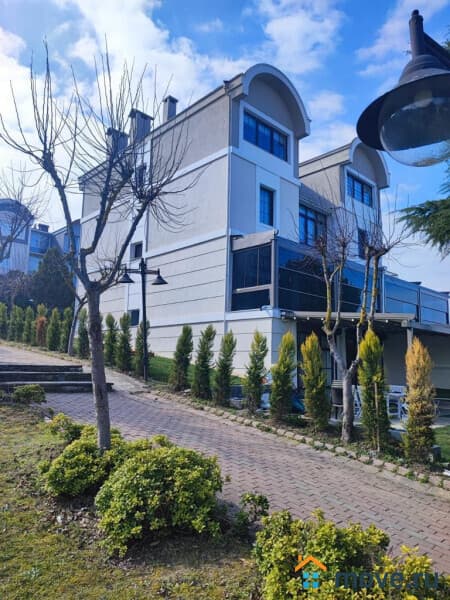 вилла, 250 м², 10 соток