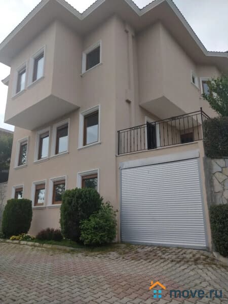 вилла, 450 м², 6 соток