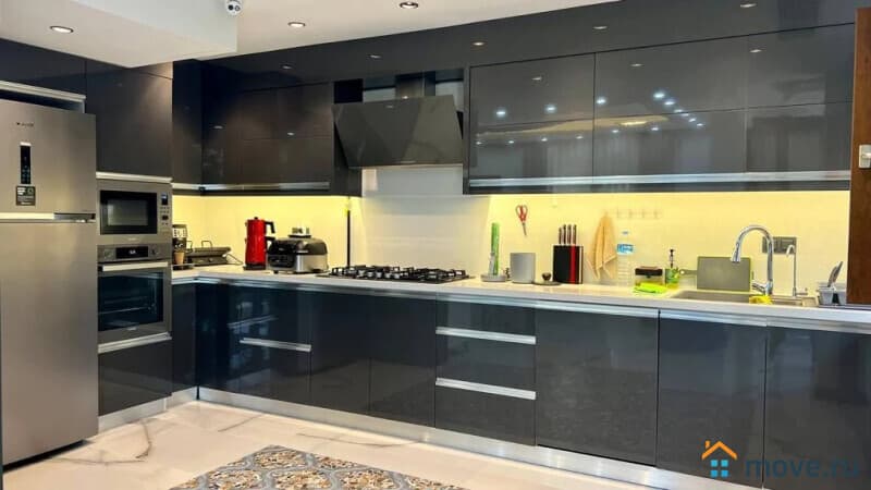 вилла, 250 м², 4 сотки