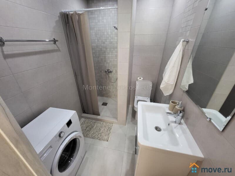дом, 350 м², 5 соток