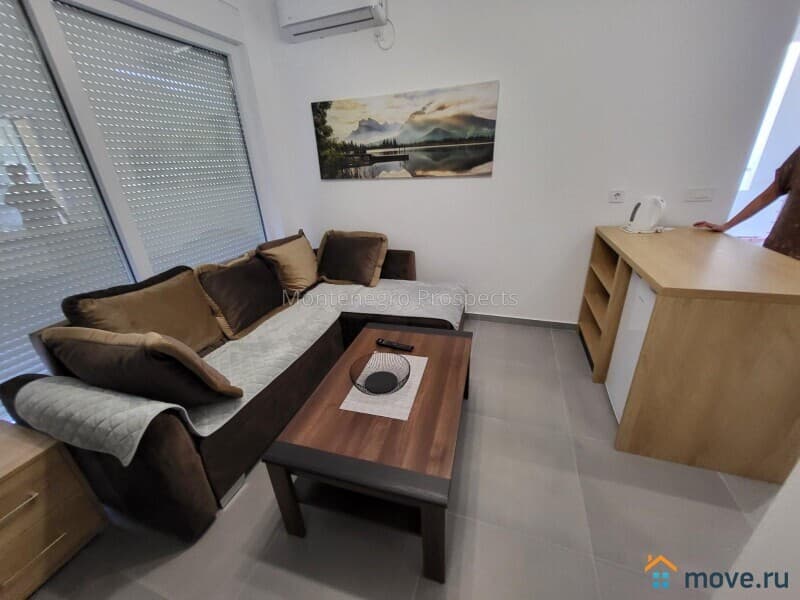 дом, 350 м², 5 соток