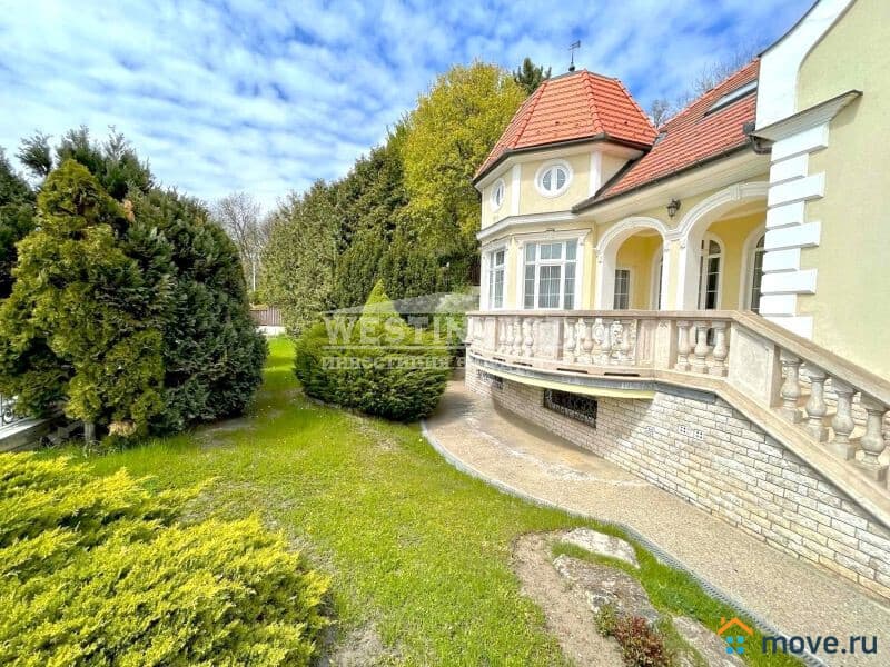 вилла, 1000 м², 21 сотка