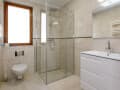 Продать двухкомнатную квартиру, 68 м², этаж 1 из 2. Фото 2