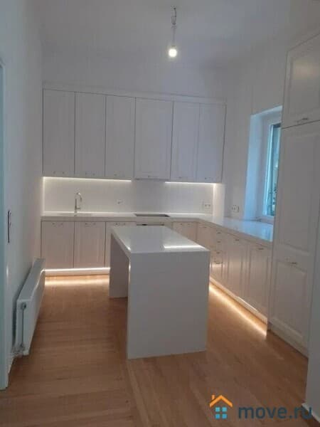 3-комн. квартира, 140 м²