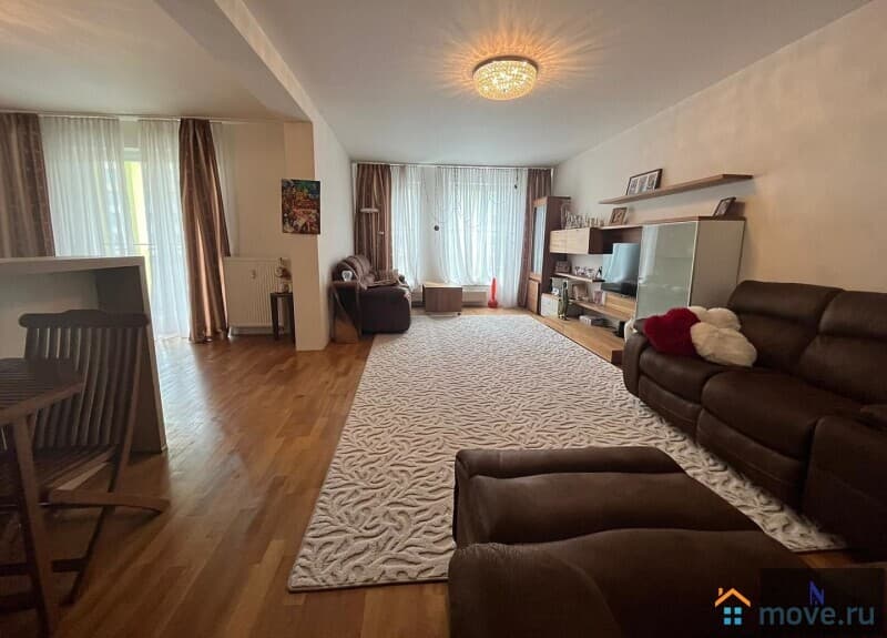 3-комн. квартира, 118 м²